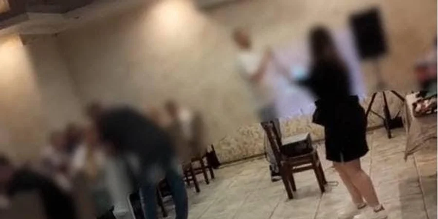 На Київщині в кафе співали пісні Лепса і вигнали дівчину через зауваження: поліція склала протокол