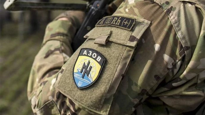 Росіяни поширюють фейк про начебто плани НАТО задіяти батальйони «Азов» і «Кракен» для придушення протестів у Франції