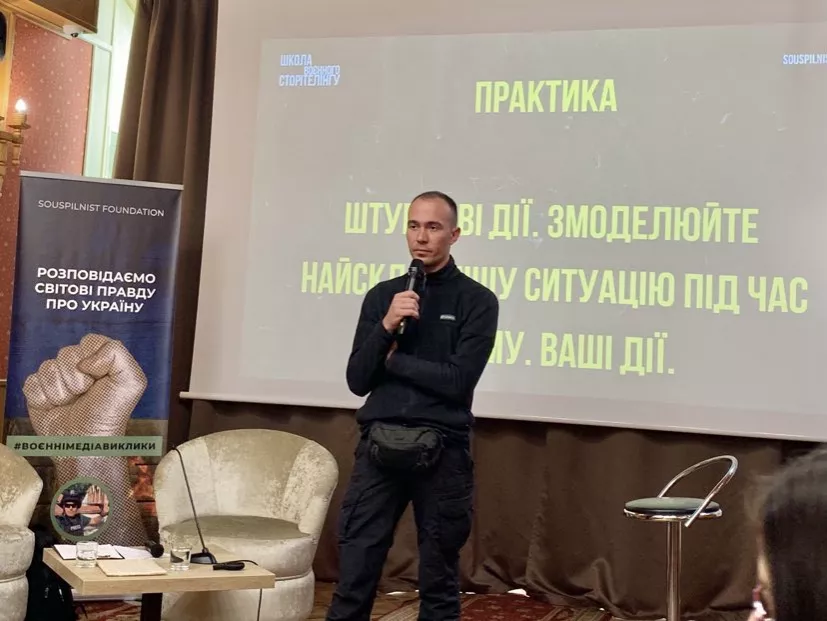 «Треба мислити логічно, що не може бути ніякої інформаційної тиші», — воєнкор Мар’ян Кушнір про роботу на фронті