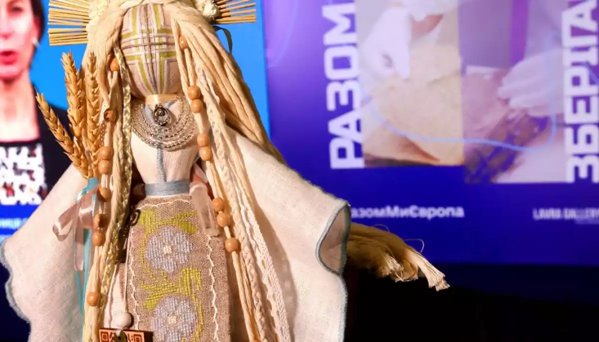 Війна не зупинить українську культуру: у Києві за підтримки ЄС відбувся мистецький пленер «Культурна мозаїка»