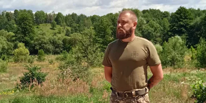 Воєнний кореспондент Прямого каналу Сергій Окішев пішов захищати Україну