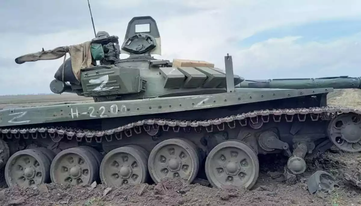 На тимчасово окупованих територіях Донеччини росіяни спонукають населення підтримувати війну