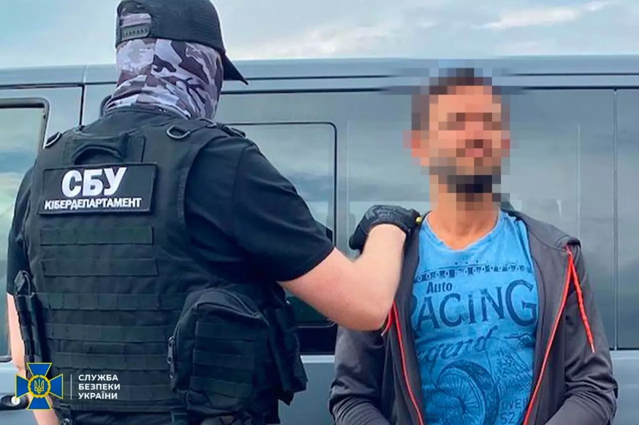 Діяв під ніком &laquo;Мужчина&raquo;: СБУ затримала в Одесі блогера, який працював на колаборанта Стремоусова