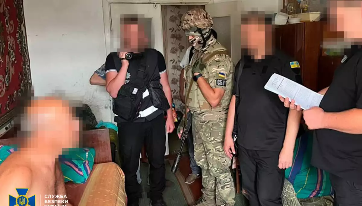 СБУ затримала двох проросійських агітаторів: один виявився ексучителем київського ліцею, другий підігрував росЗМІ