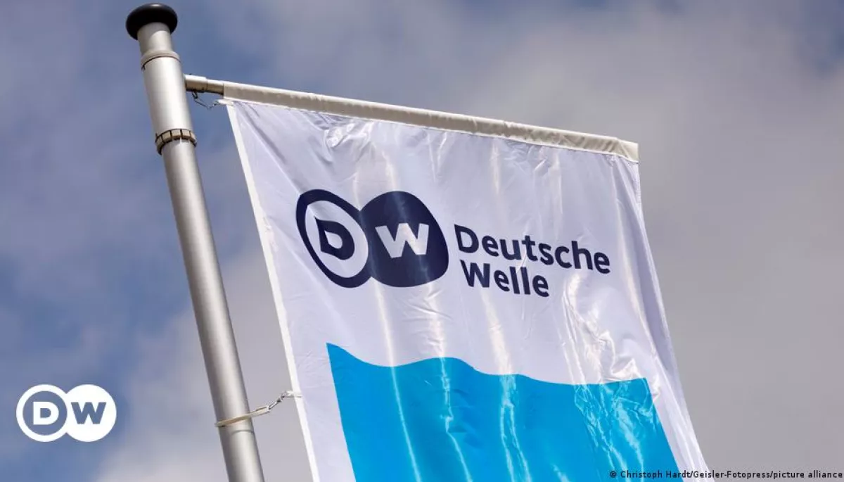 Оператора Deutsche Welle Євгена Шилка поранено осколками російських касетних снарядів на Донеччині
