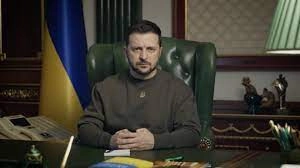 Володимир Зеленський пропонує продовжити воєнний стан та загальну мобілізацію в Україні ще на 90 днів