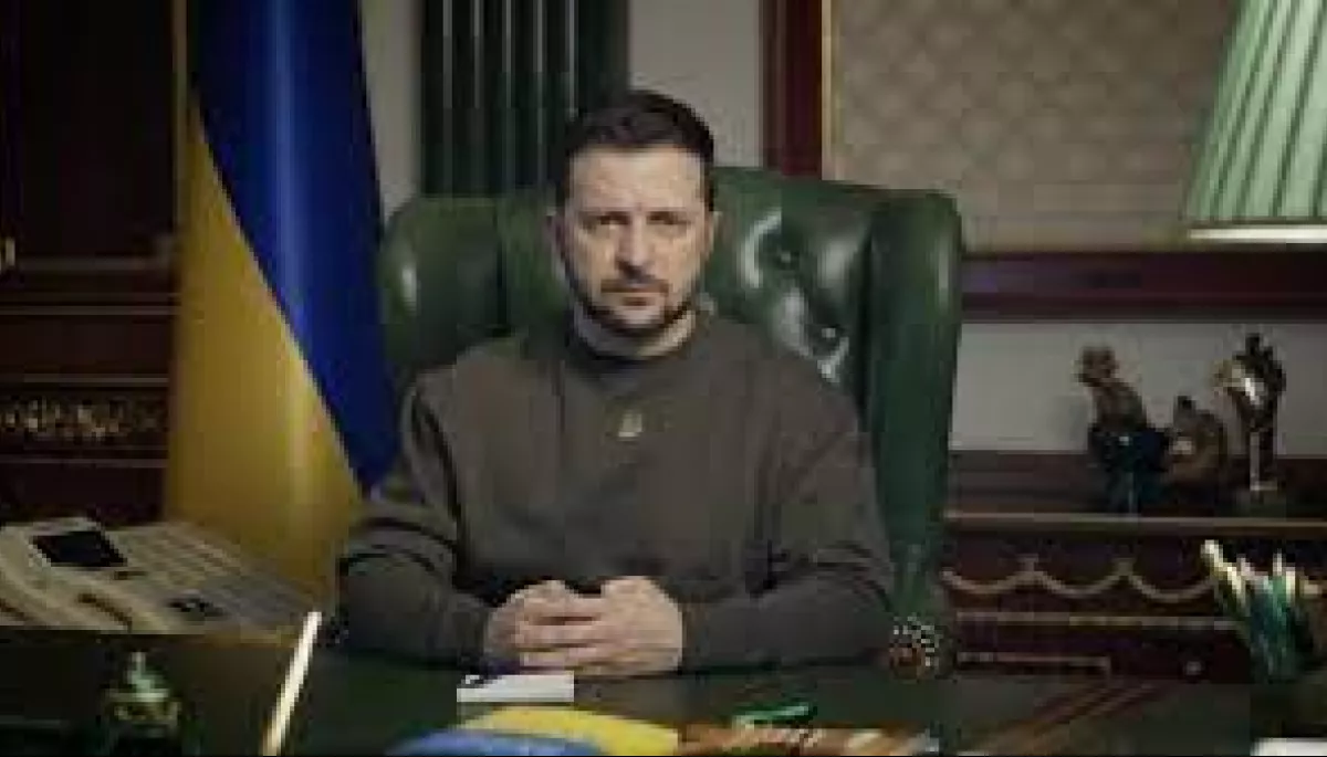 Володимир Зеленський пропонує продовжити воєнний стан та загальну мобілізацію в Україні ще на 90 днів