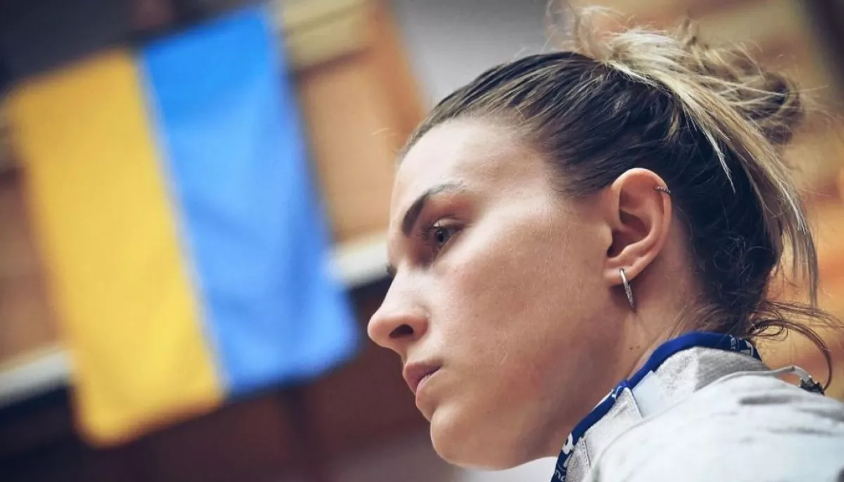 Міжнародна федерація фехтування призупинила дискваліфікацію української шаблістки Ольги Харлан, однак не скасувала
