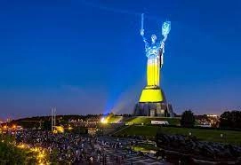 Після зміни герба: монумент «Батьківщина-мати» пропонують перейменувати на «Україна-мати»