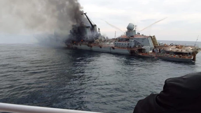 Російські моряки отримали у месенджерах «привітання» від України з днем ВМС РФ (ВІДЕО)