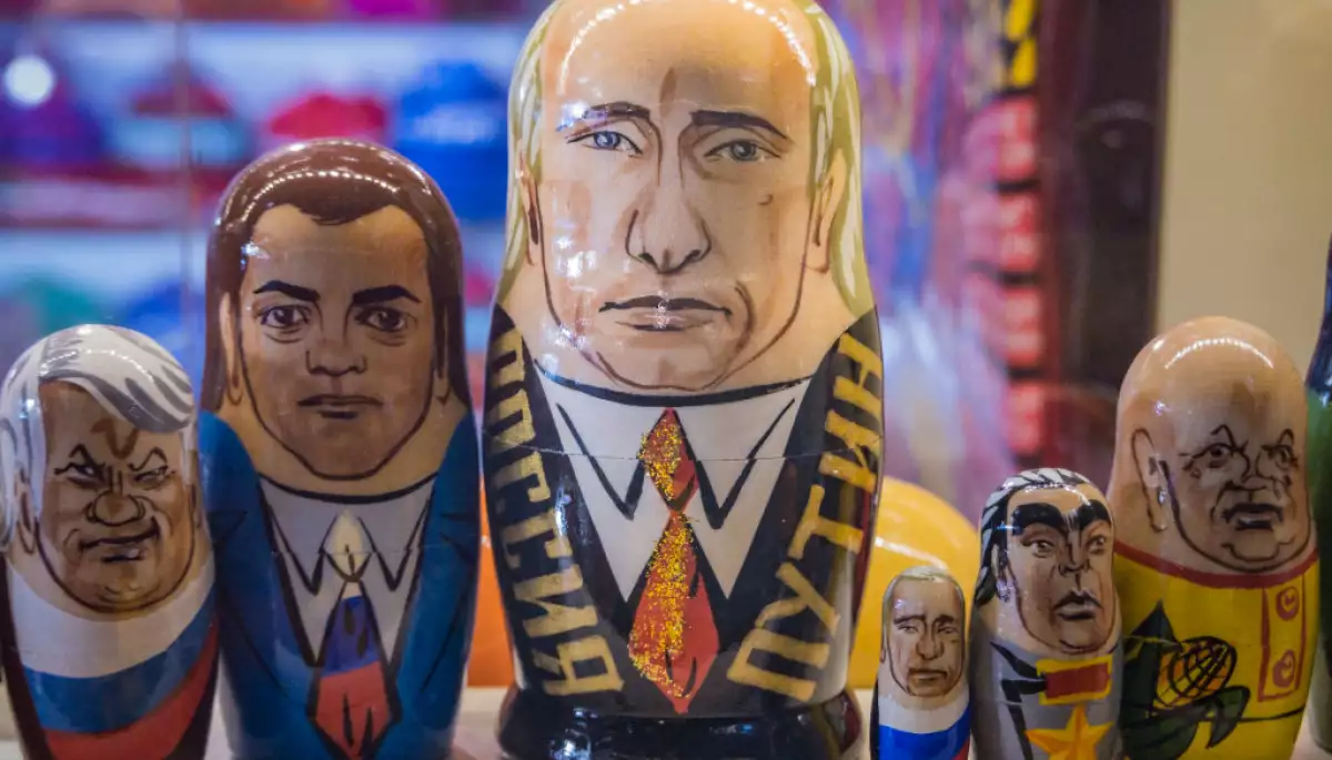 Чеський ресторан звільнив офіціанта за російський гімн для українки