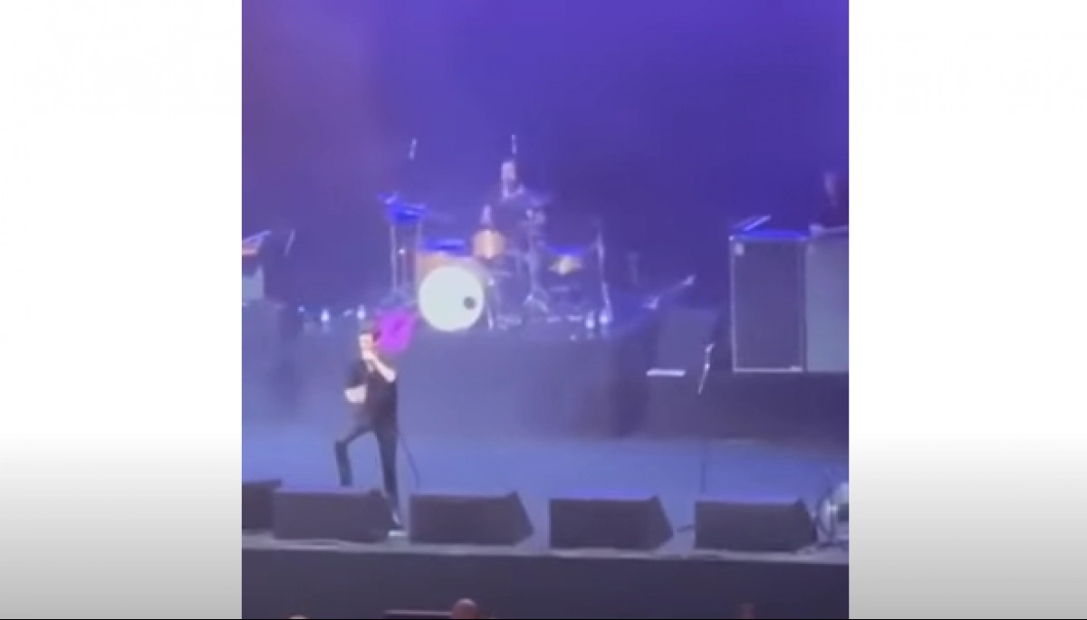 Під час концерту в Батумі американський рок-гурт The Killers освистали після запрошення на сцену росіянина