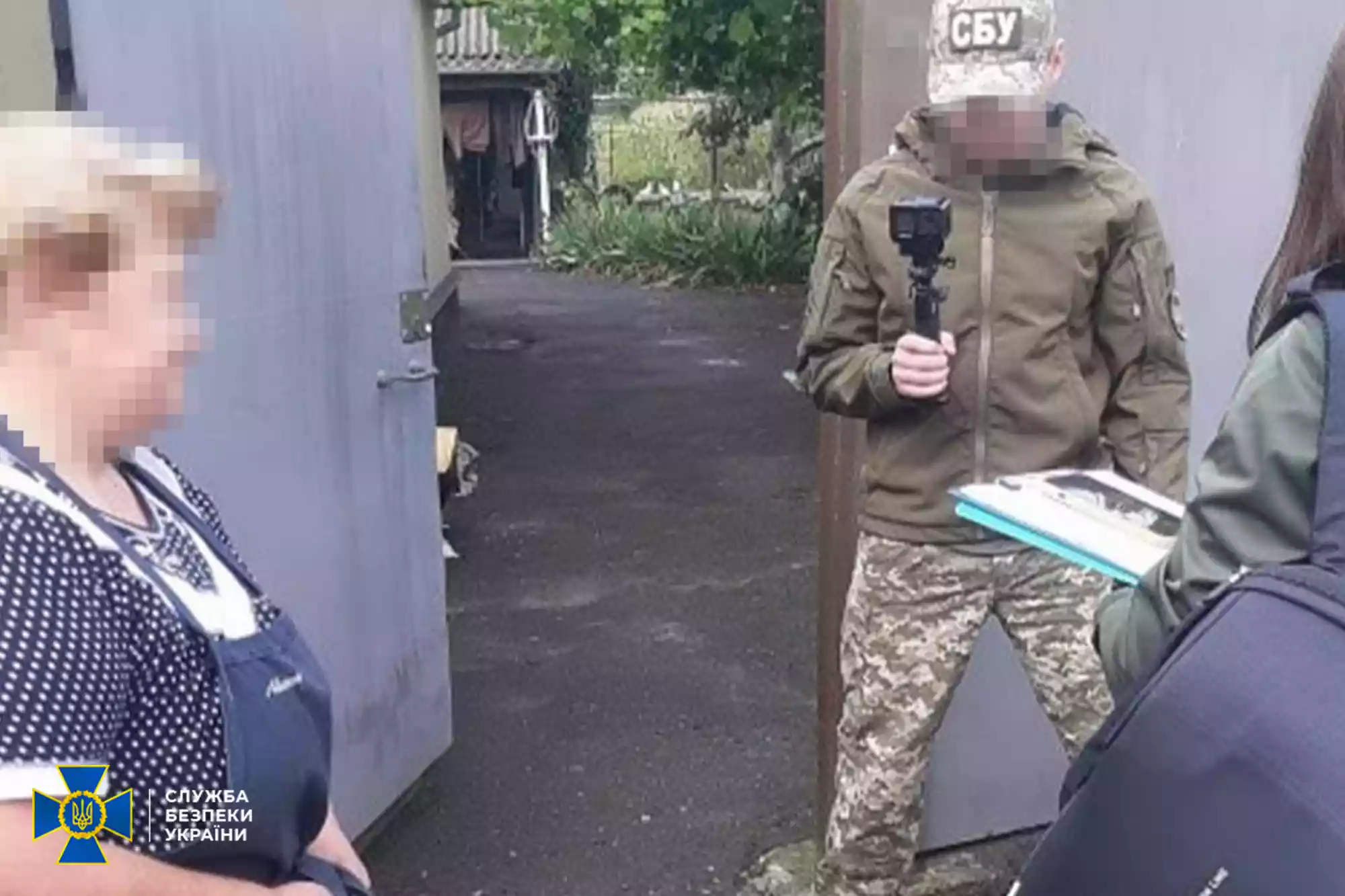 На Сумщині спіймали інформаторку, яка передавала ворогу дані про місця базування українських військових на кордоні з РФ
