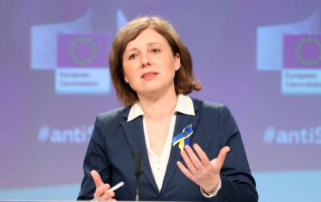 У Європі звинувачують Путіна у фальсифікації історії та дезінформації