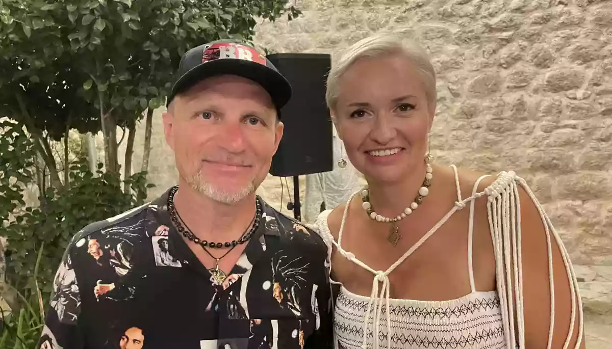 Під час свого туру в Чорногорії Олег Скрипка виступив разом із &laquo;музикантами-біженцями з Росії&raquo; та допомагав &laquo;почути голос власної Душі&raquo;