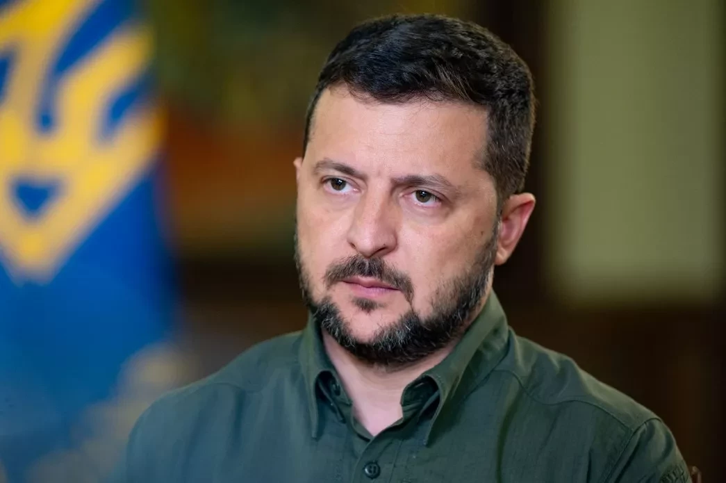 Зеленський пропонує Раді на час війни прирівняти корупцію до держзради: великі справи перебере на себе СБУ