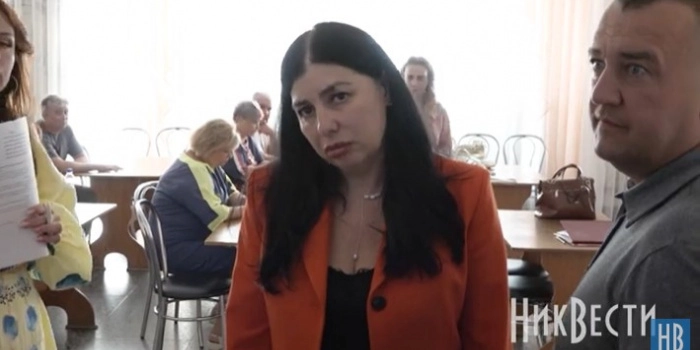 &laquo;Хочете тут перебувати &mdash; платіть оренду!&raquo;. Депутатка Южноукраїнської міськради вимагала, щоб журналісти не знімали засідання (ВІДЕО)