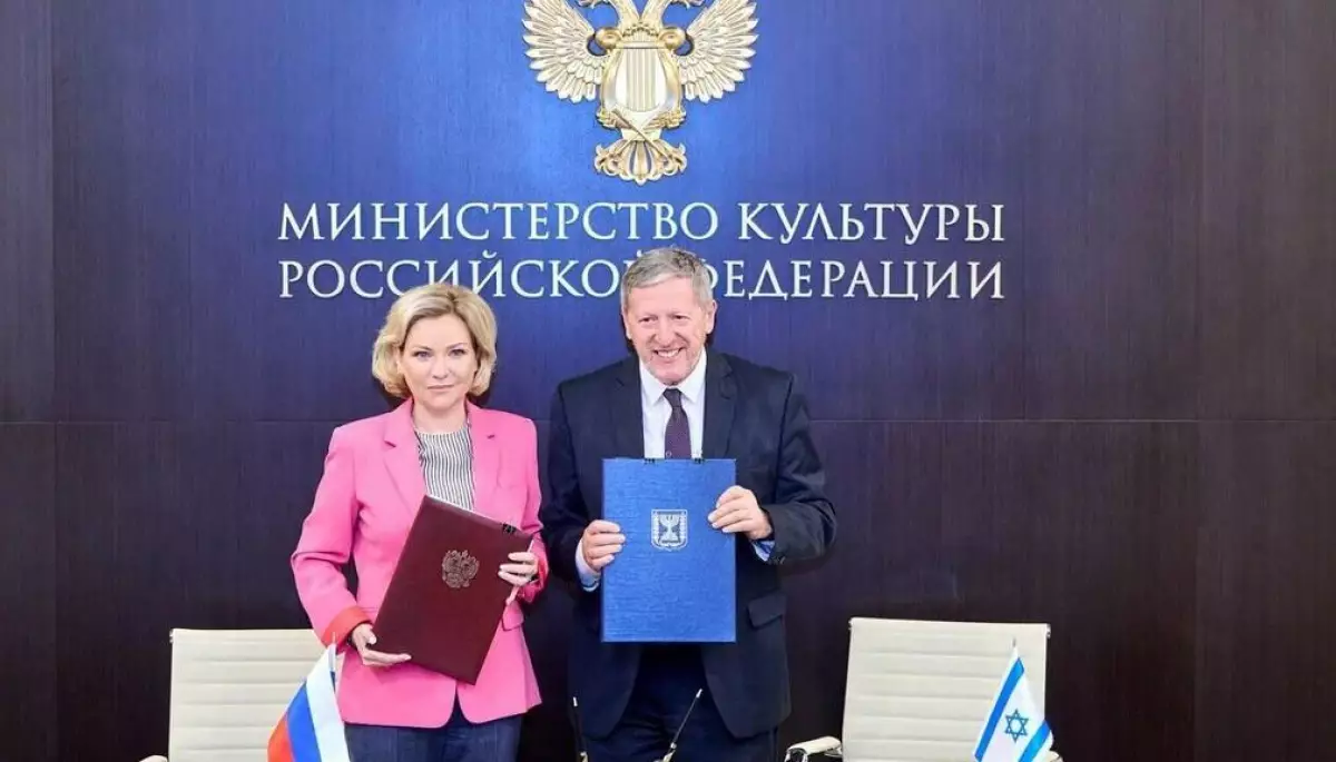 Посол Ізраїлю в РФ підписав угоду про співпрацю з очільницею російського мінкульту, яка перебуває під санкціями багатьох країн