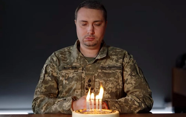 Буданов привітав підлеглих із Днем воєнної розвідки роликом, у якому під звуки пострілів задмухав свічки на торті (ВІДЕО)
