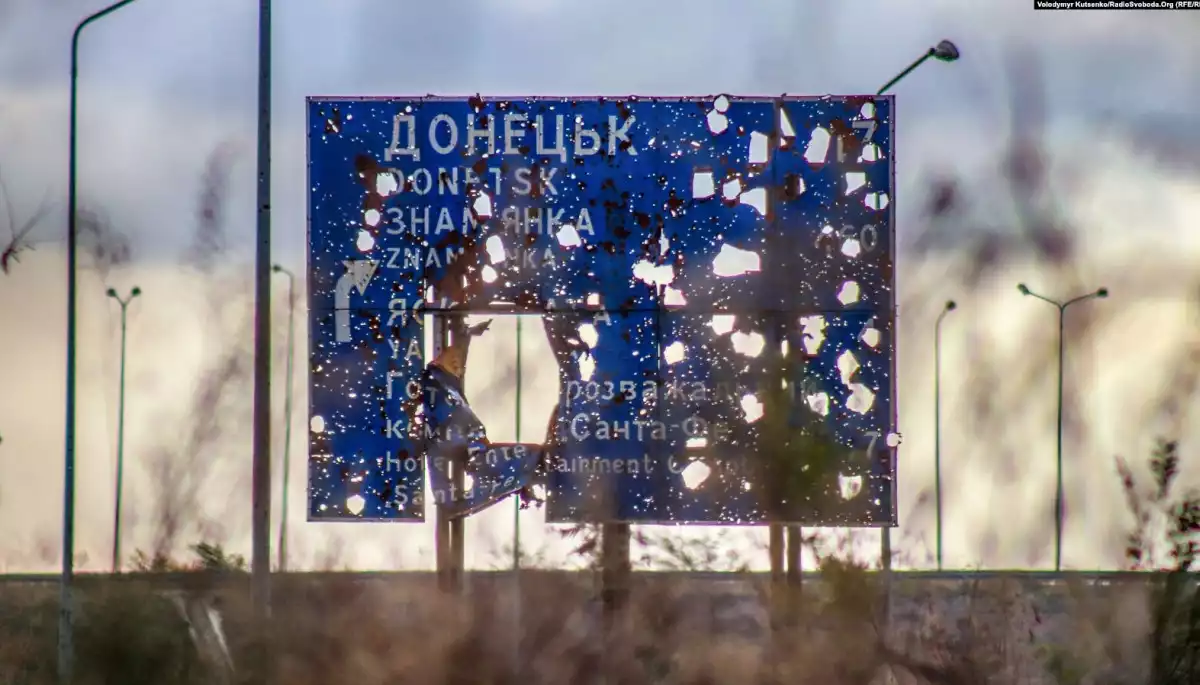 &laquo;ЛНР&raquo; настільки ж реальна, як Ґондор чи Сім королівств. Як правильно називати окуповані території України