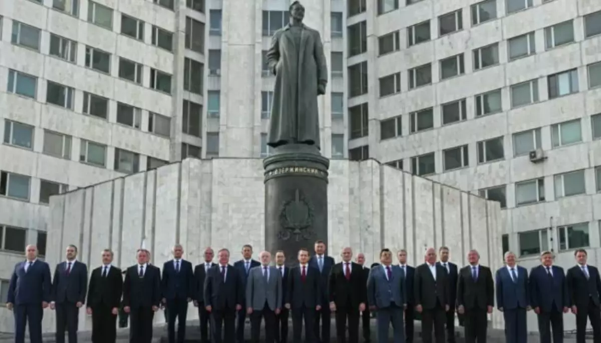 У Москві встановили пам'ятник чекісту Дзержинському