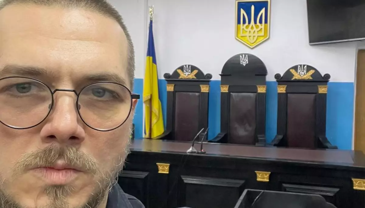 У суді від стендапера Андрія Щегеля, який втік з України, вимагають 1 млн грн компенсації. Наступне судове засідання &mdash; 5 жовтня