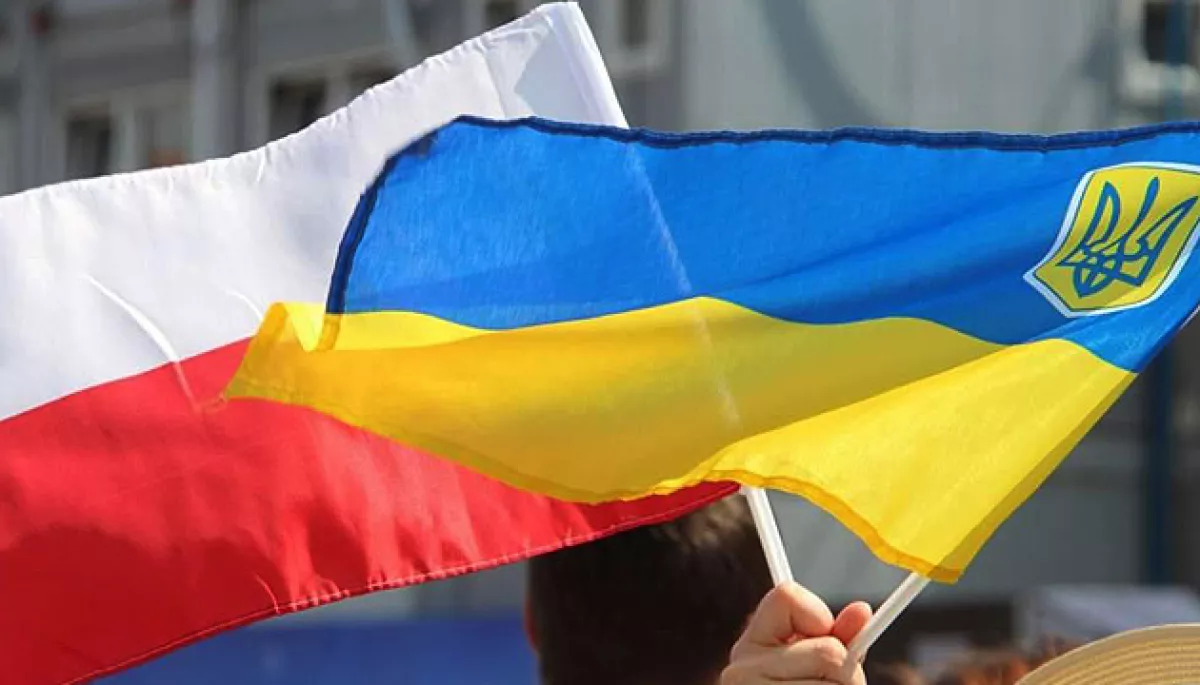 МЗС спростувало інсинуації у польських ЗМІ про &laquo;обіцянку&raquo; Німеччини та Франції забезпечити Україні швидкий вступ до ЄС в обмін на &laquo;повалення&raquo; нинішнього уряду Польщі
