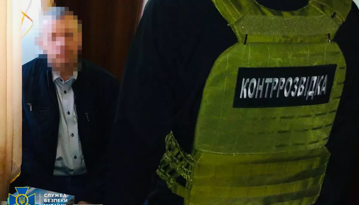 Працівниця ліцею в Миколаєві та псевдоактивіст на Запоріжжі поширювали кремлівську пропаганду. СБУ їх затримала