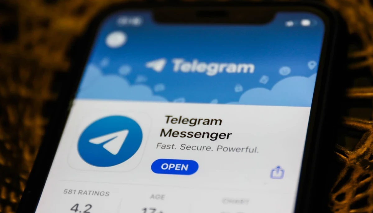 Влада не збирається забороняти в Україні Telegram, хоча все ще не знаходить способів його регулювання