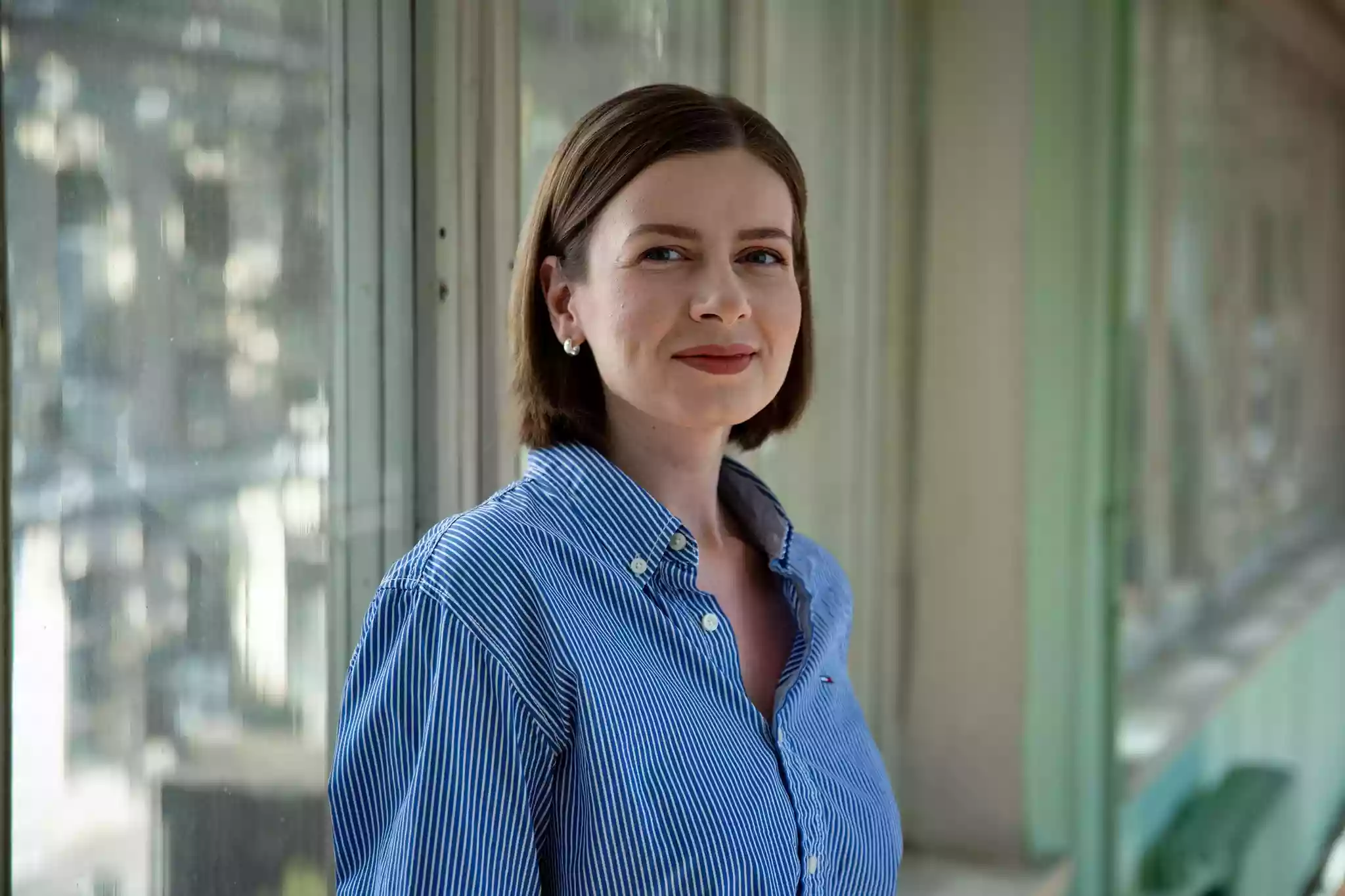 Журналістка Олена Ремовська запустила англомовний подкаст про життя та роботу в умовах війни