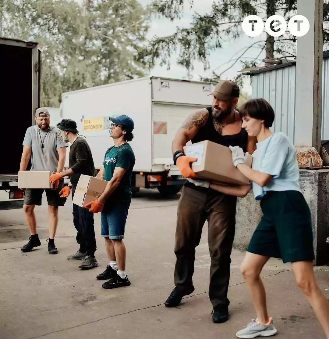На каналі ТЕТ 6 листопада &mdash; прем&rsquo;єра комедійного серіалу &laquo;Волонтери&raquo;