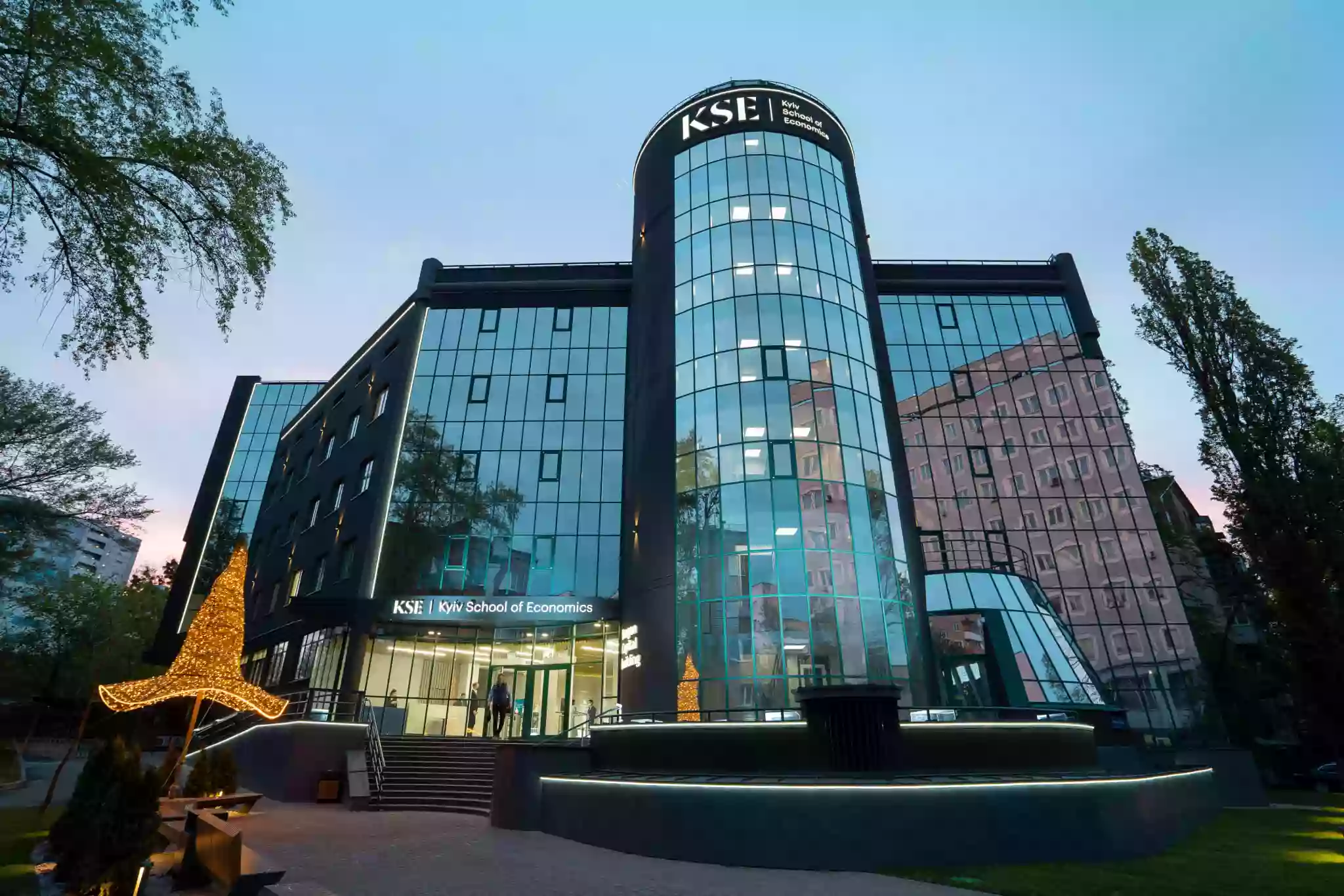KSE Institute доповнив систему YouControl базою даних іноземних компаній, які продовжують працювати у РФ