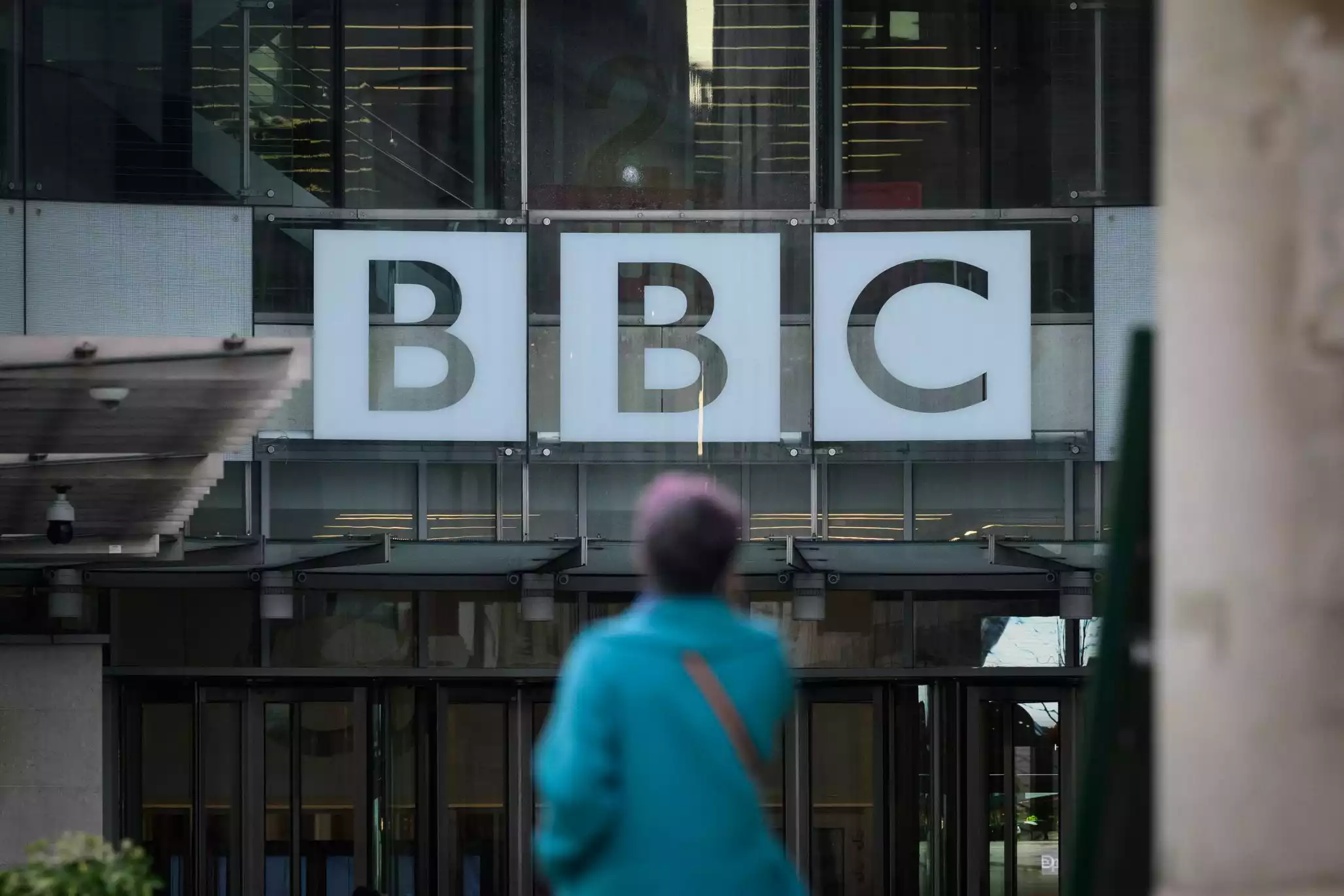 BBC відмовляється називати ХАМАС «терористами», навіть після серії критики та протестів: хочуть залишатись «об’єктивними»