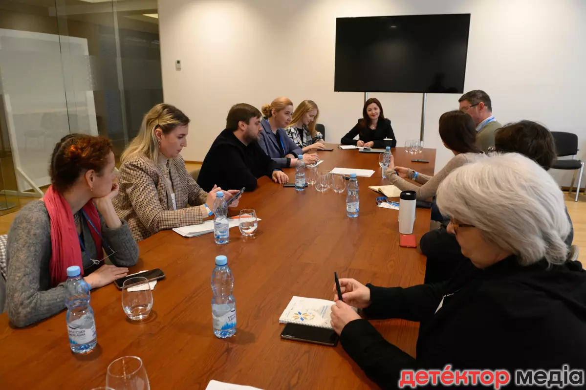 Чи реєструвати як онлайн-медіа сайт про геймінг, як регулювати телеграм, чи можуть етика і стандарти стати критерієм реєстрації. Дискусія National Media Talk