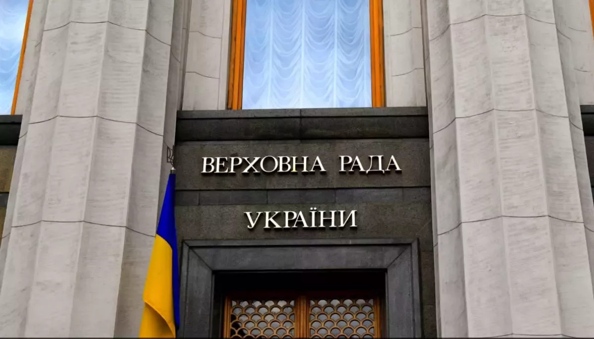 Дискусія щодо &laquo;закону про ПЕПів&raquo; виявила переважно низьку готовність сторін до спокійного професійного діалогу