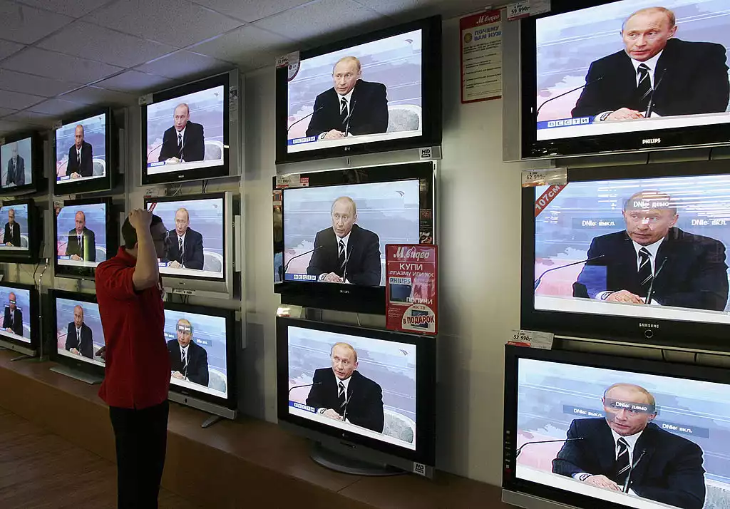 16% мешканців прифронтових регіонів регулярно читають новини з російських джерел, &mdash; КМІС