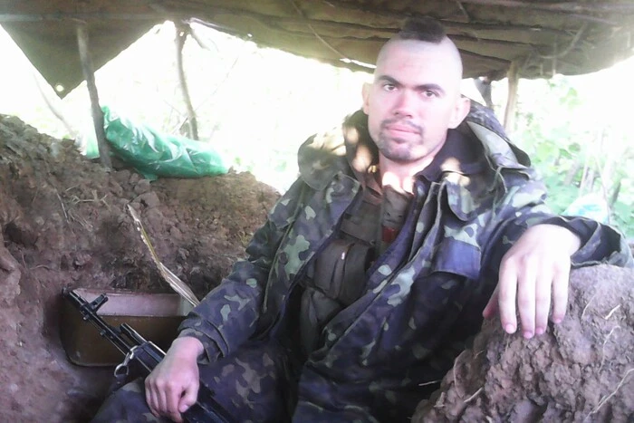 На фронті загинув військовий та письменник, автор роману-щоденника &laquo;Спокійної ночі&raquo; Максим Петренко