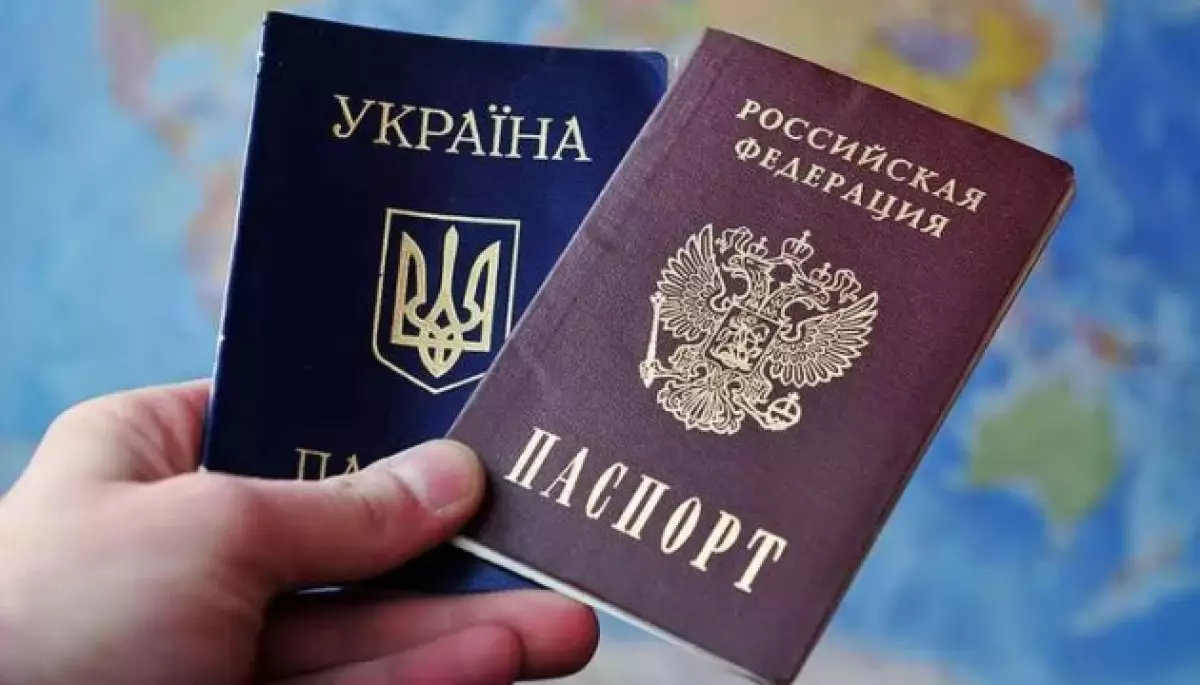 Окупанти запланували на Херсонщині місячник здачі українських паспортів «на камеру»