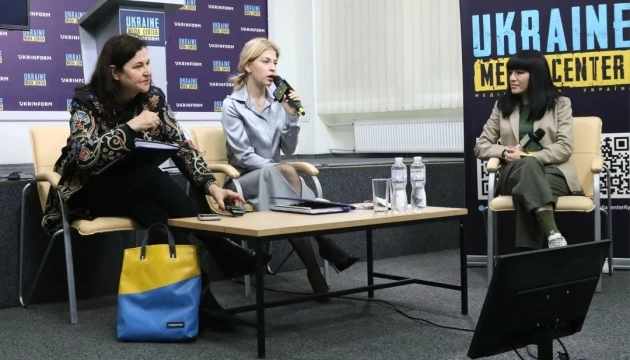 В Україні не існує юридично оформленої російської меншини, — Стефанішина