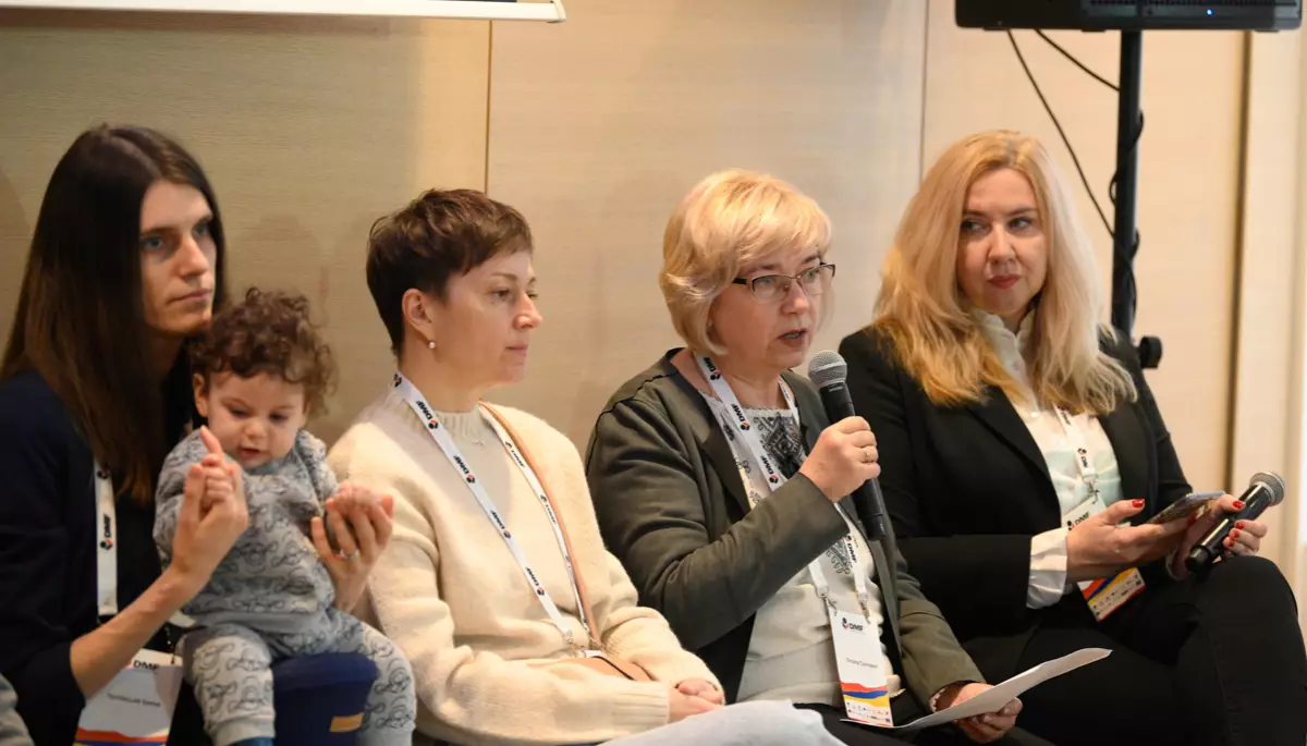 Як не бути вбитим, зберегти здоров&rsquo;я та цифрові дані. На Donbas Media Forum обговорили безпеку журналістів під час війни