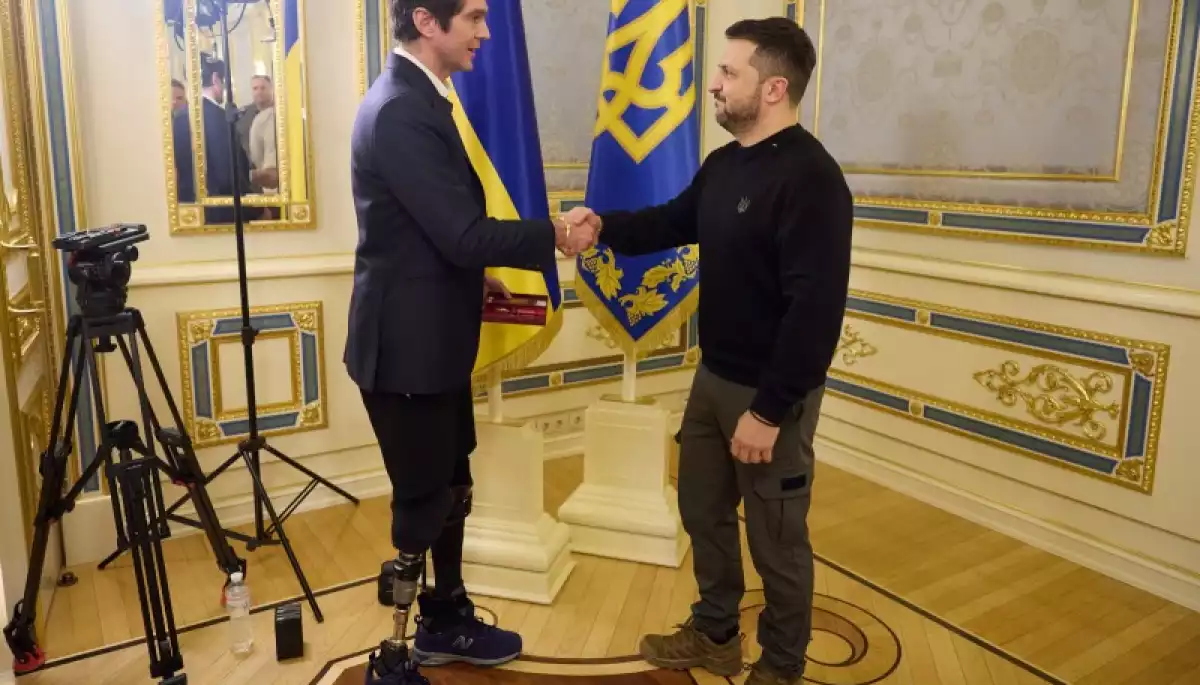 Зеленський зустрівся з іноземними журналістами, які висвітлюють боротьбу України з російською агресією