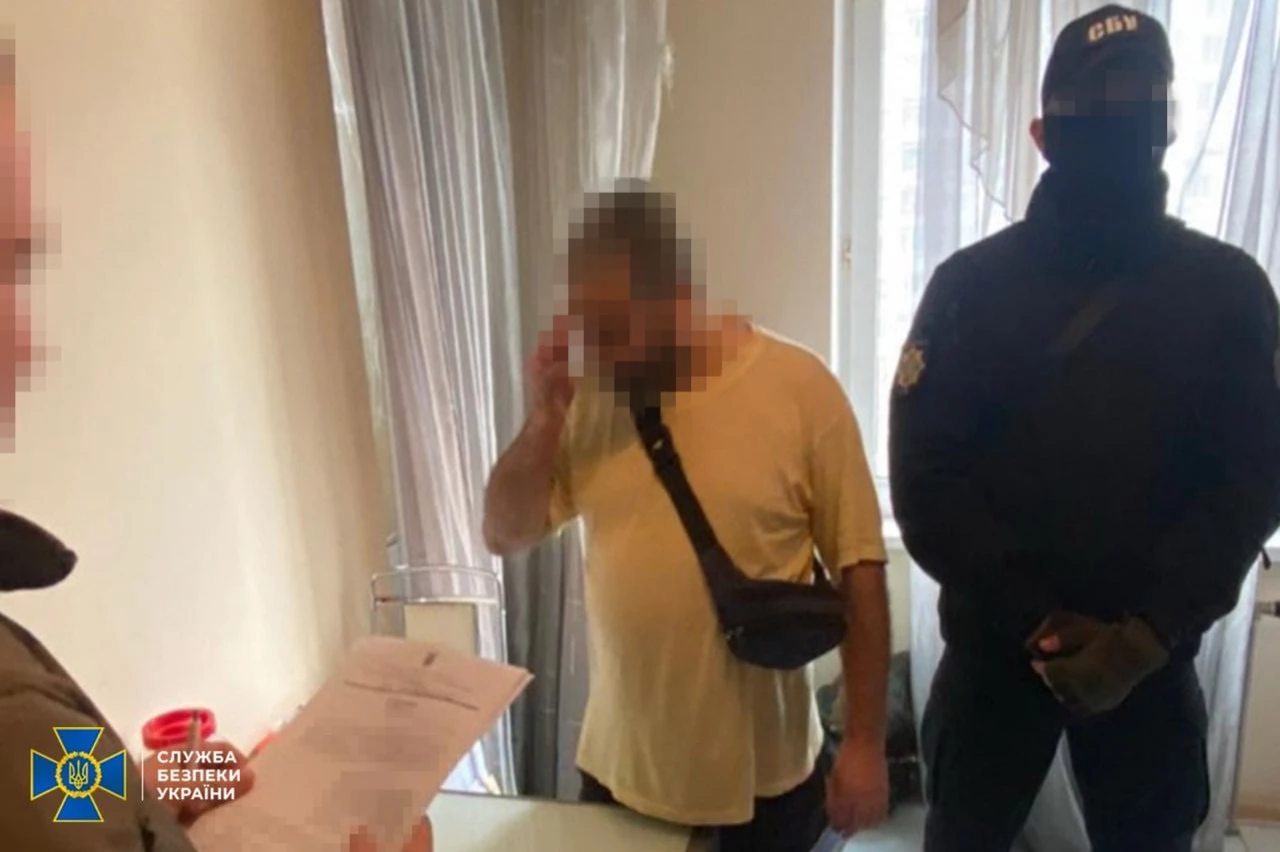 СБУ оголосила підозру київському блогеру, який провокував конфлікти з військовими