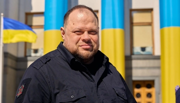 Стефанчук в інтерв’ю Politico заперечив напруженість у відносинах між політичним та військовим керівництвом України