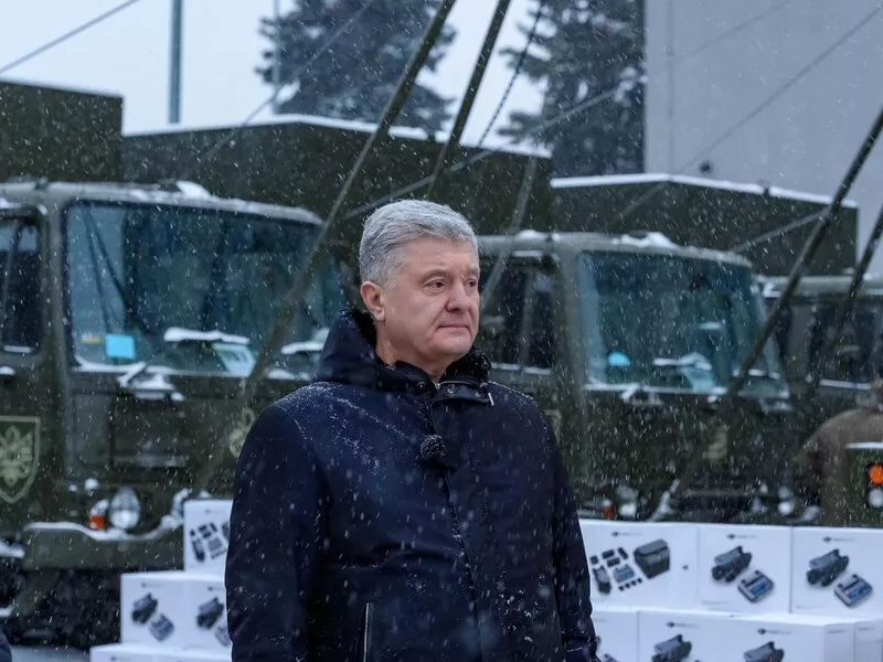 Порошенка не випустили за кордон, оскільки він планував зустріч з Орбаном, &mdash; NV