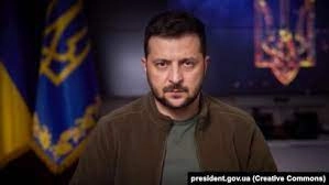 Володимир Зеленський в останню мить скасував онлайн-брифінг для сенаторів США. Причина наразі невідома