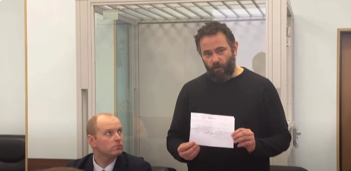 Олександр Дубінський у суді: &laquo;У мене зламані 10-те та 11-те ребра з лівої сторони. І це фактично встановлює катування&raquo;