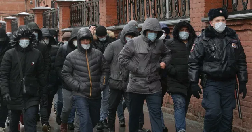 Росія вербує найманців у прикордонному порядку: дайджест пропаганди за 6-7 грудня 2023 року