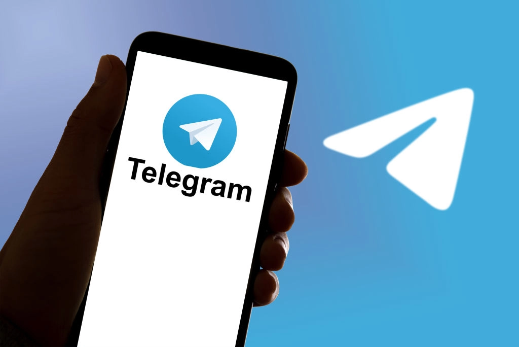 18 грудня — обговорення на тему «Telegram: зручність чи російський шпигун у вашій кишені?»