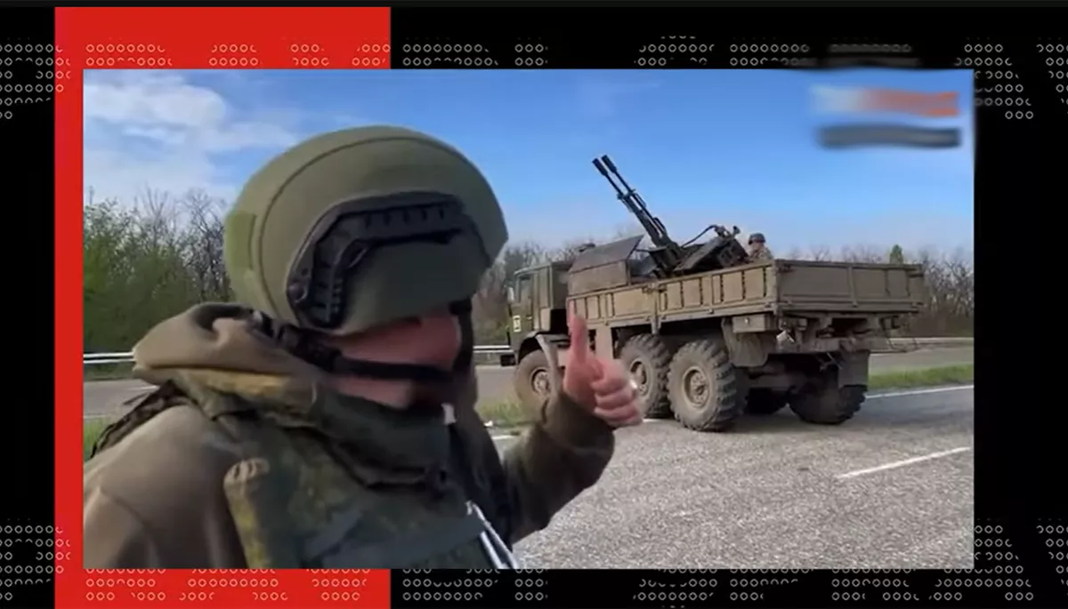 «Ось і до мене дійшли»: У Санкт-Петербурзі зіпсували двері квартир двох російських «воєнкорів»