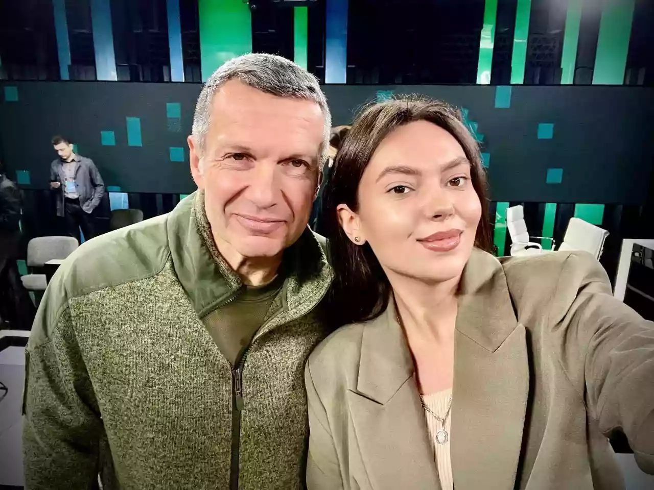 Пропагандистка каналу &laquo;Мариуполь 24&raquo; Ксенія Місюревич похизувалася знайомством із головним пропагандистом РФ Володимиром Соловйовим